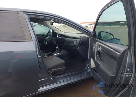 2018 Toyota Corolla Le z USA, uszkodzony, nr VIN 2T1BURHE8JC051853